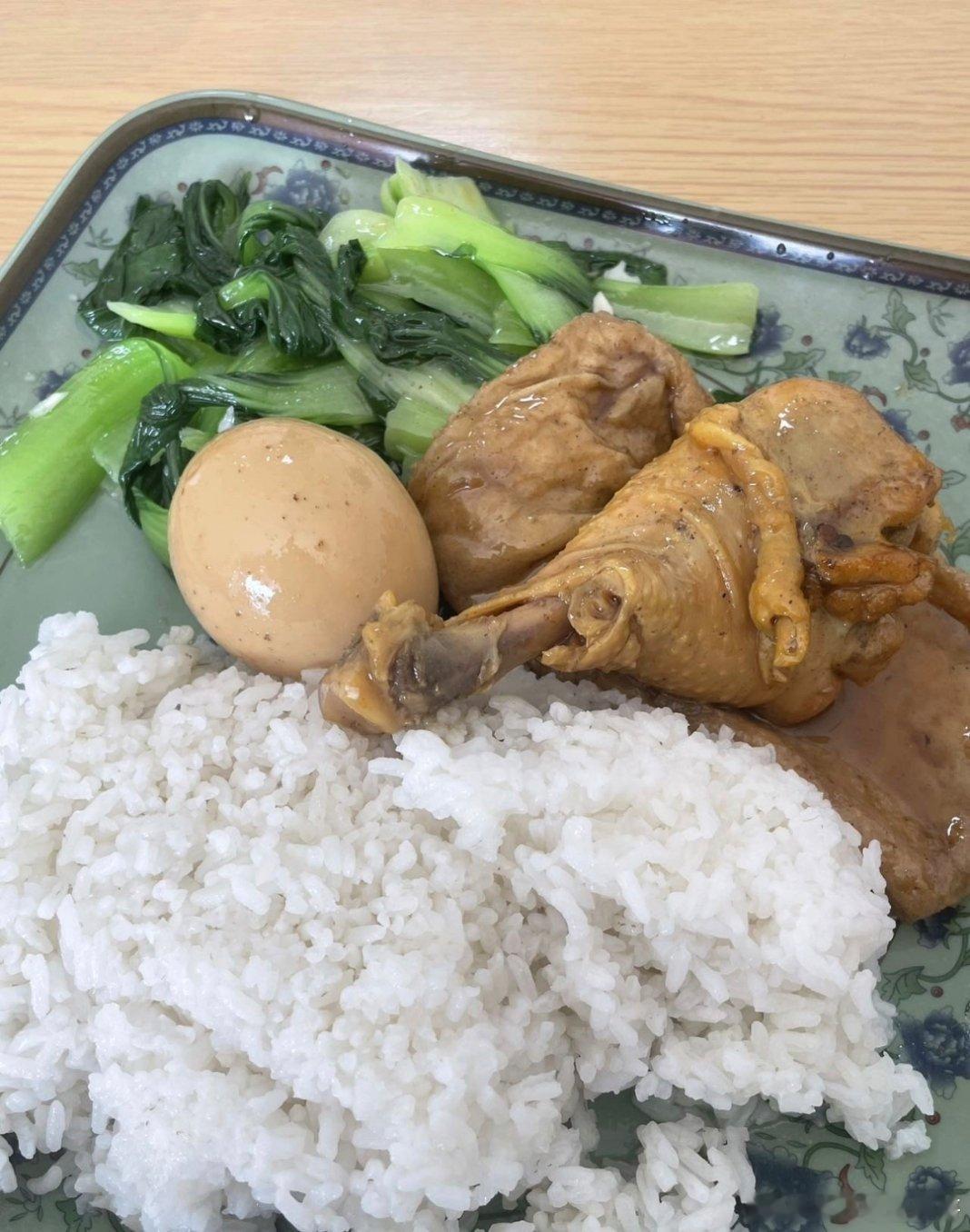 沙县小吃12元鸡腿饭减肥餐火了 沙县小吃中式快餐火了！这才是更符合中国宝宝口味的