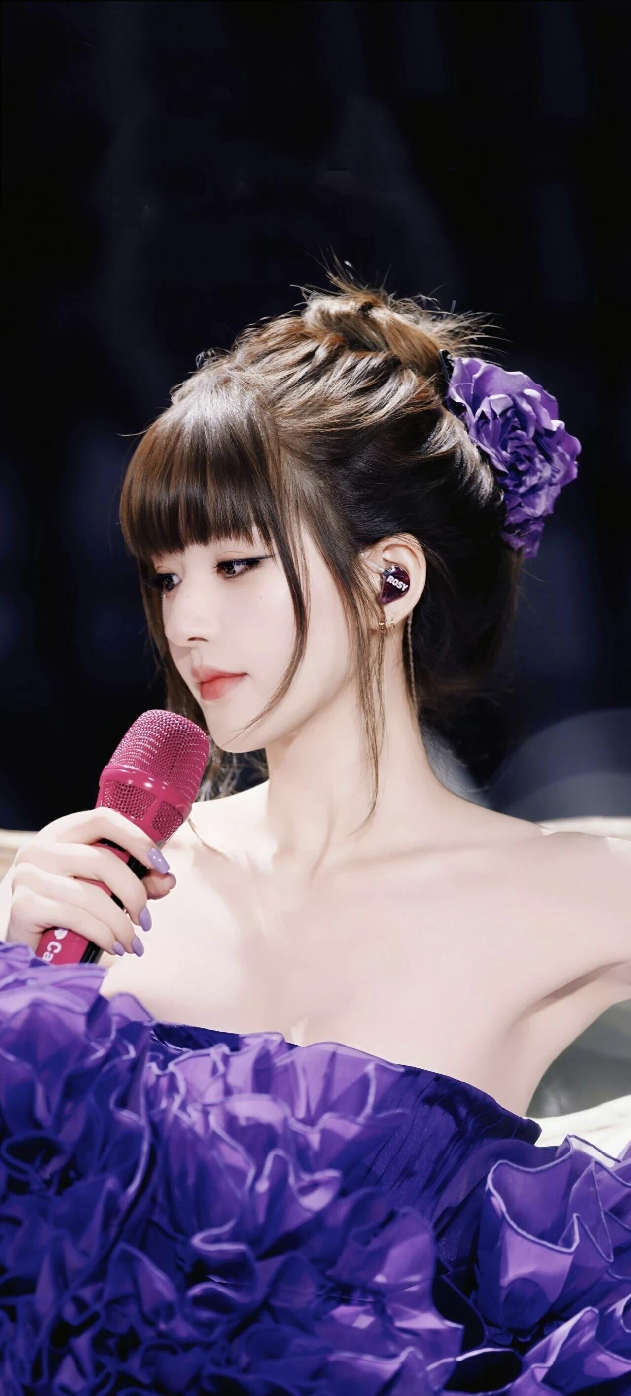 赵露思女星壁纸‖高级壁纸‖壁纸推荐‖可爱壁纸‖我不想撒谎，我有偷偷看过你，但我总