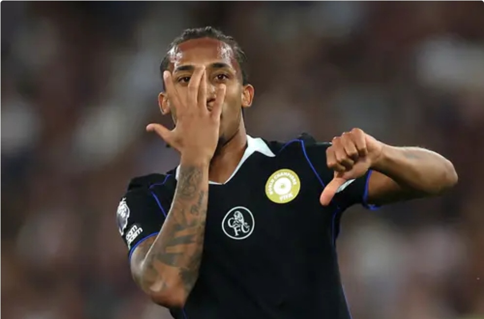 佩德罗成22年9月奇尔维尔后，首位英超替补传射的切尔西球员在早些时候结束的英超联