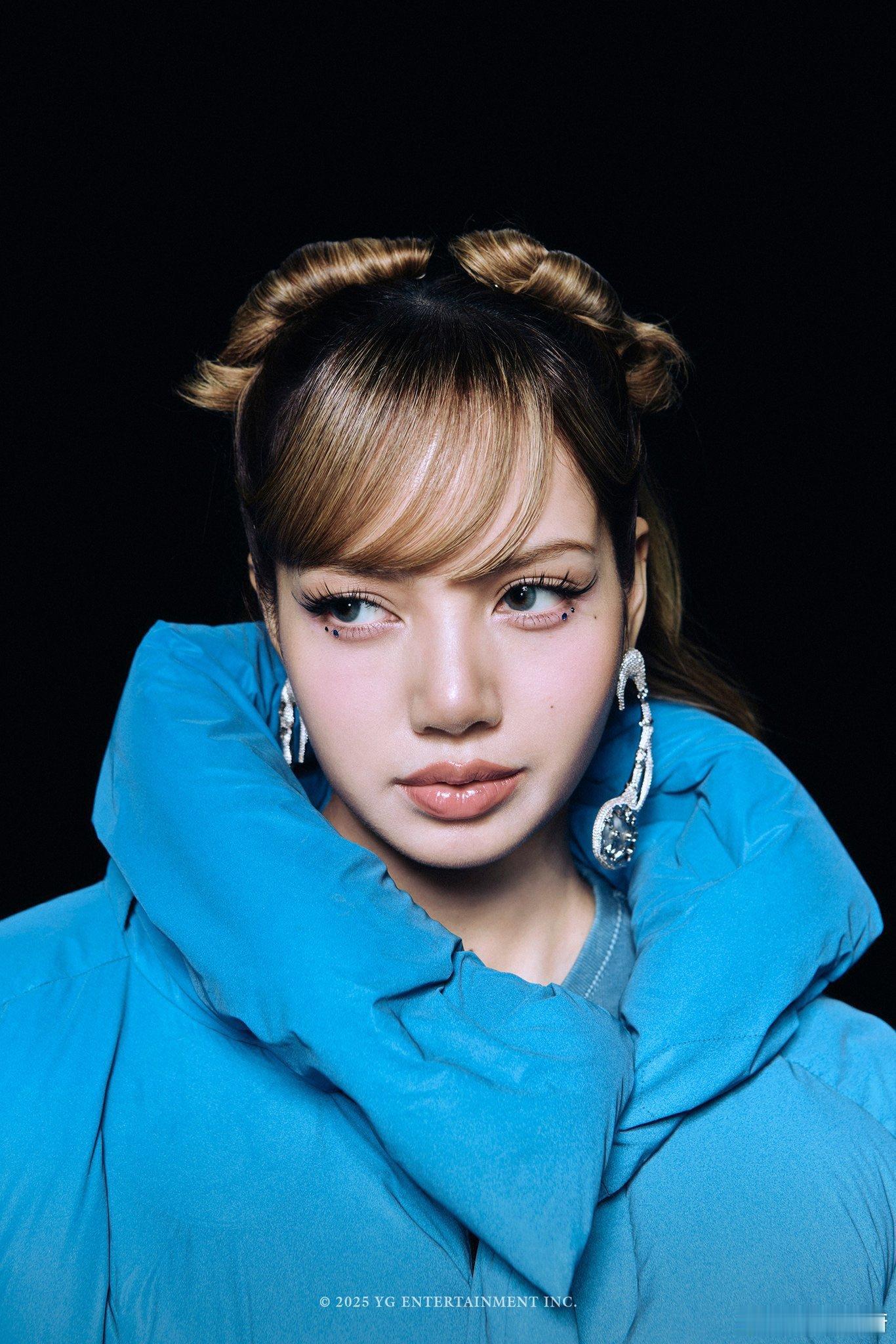 Blue lisa ​​​