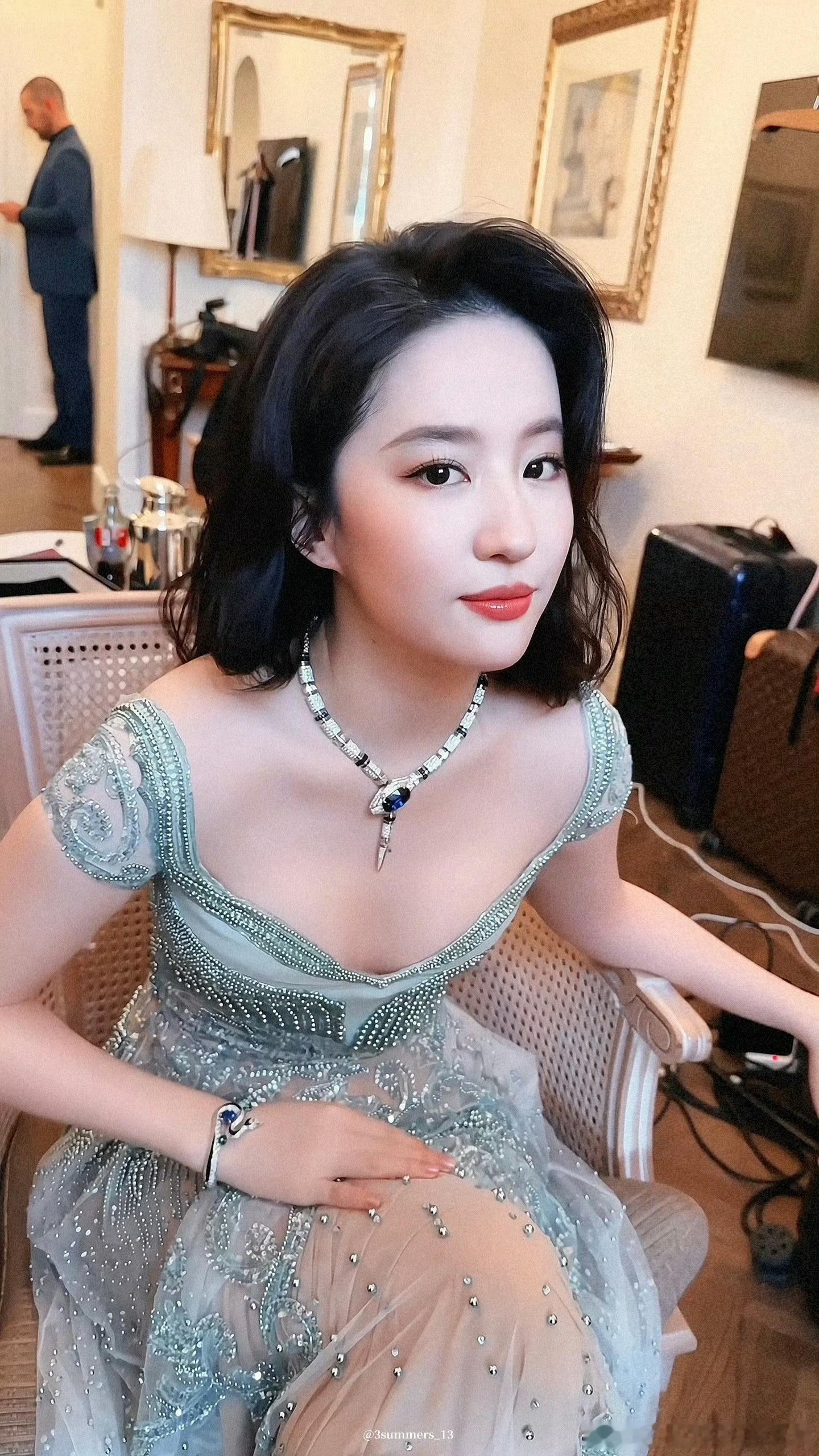 刘亦菲也会闯祸刘亦菲 ​​​