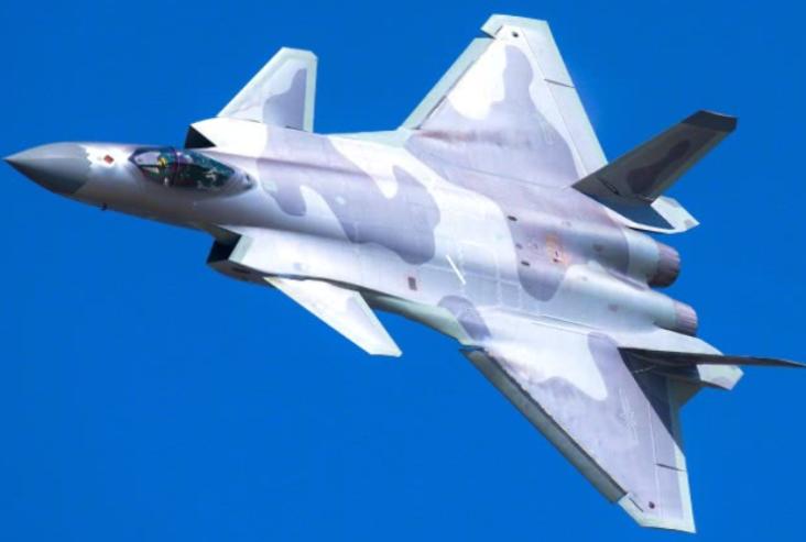 中东“变天”了！埃及看不上歼-10C，直接砸重金要买中国的“大杀器”歼-20，单