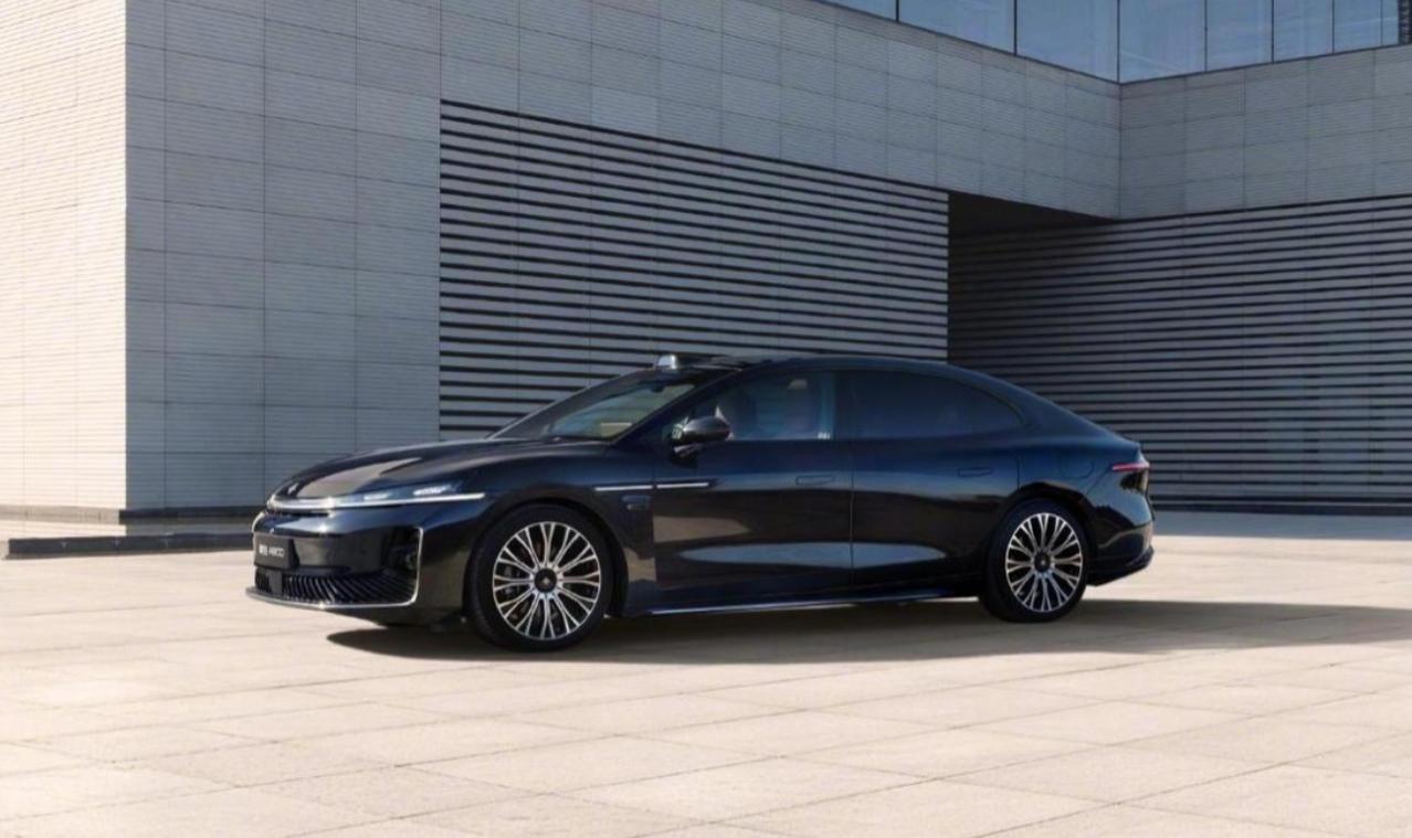 【昊铂A800上市，18.98万起能火吗？】日前，昊铂A800正式上市，新车起售