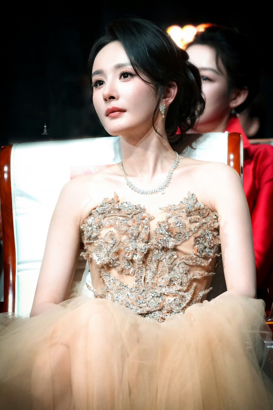 杨幂杨幂 ym杨幂末路狂花  ym杨幂江山大同 “我围绕着你，就像星星环绕着月亮