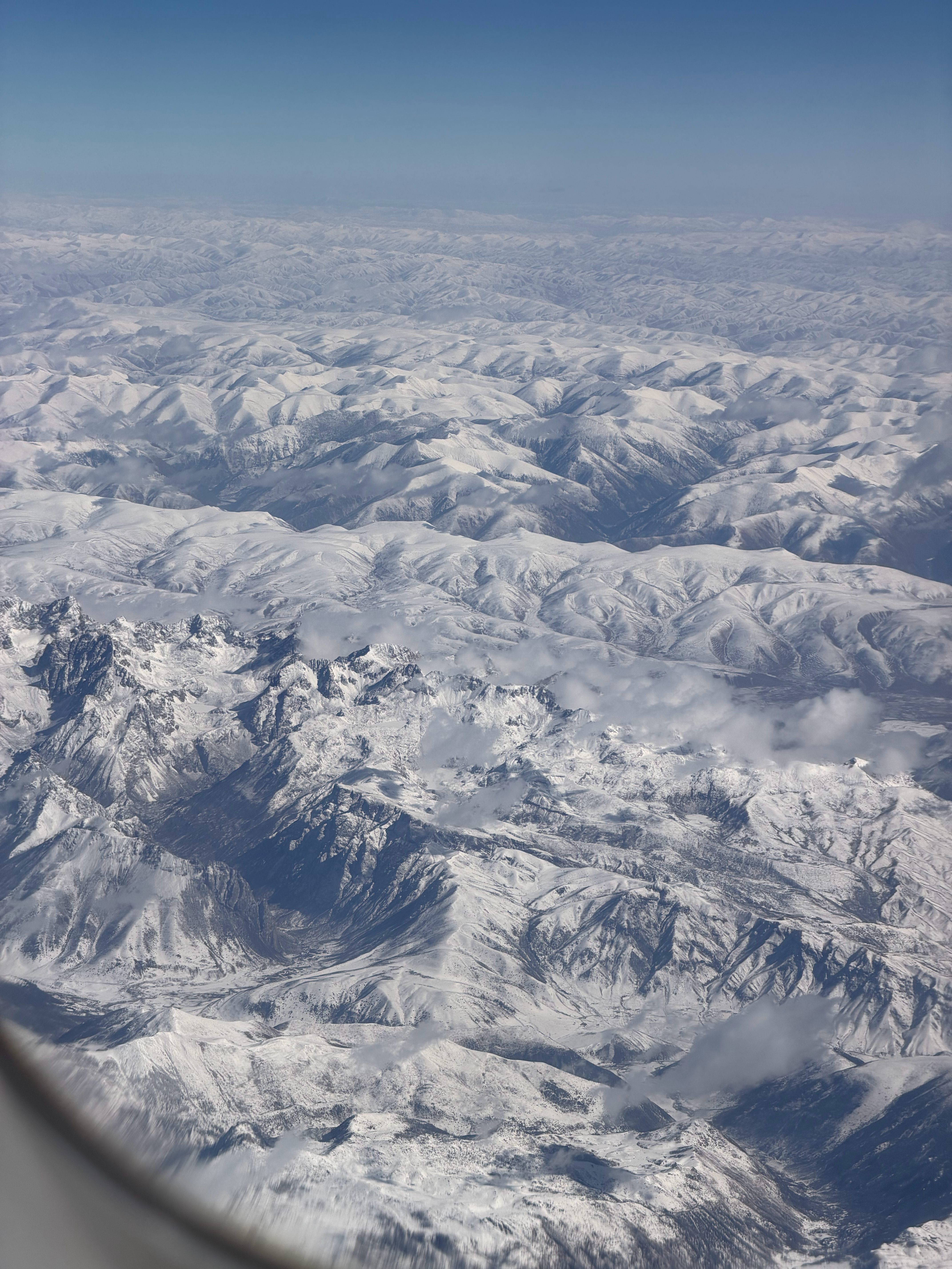 早班机这一路睡，但每次睁眼窗外的风景都不一样，祖国的大好河山好美 林芝