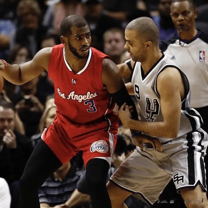 美国媒体NBA Retweet更新社媒，写道在NBA历史上，有四对球队从未进行过