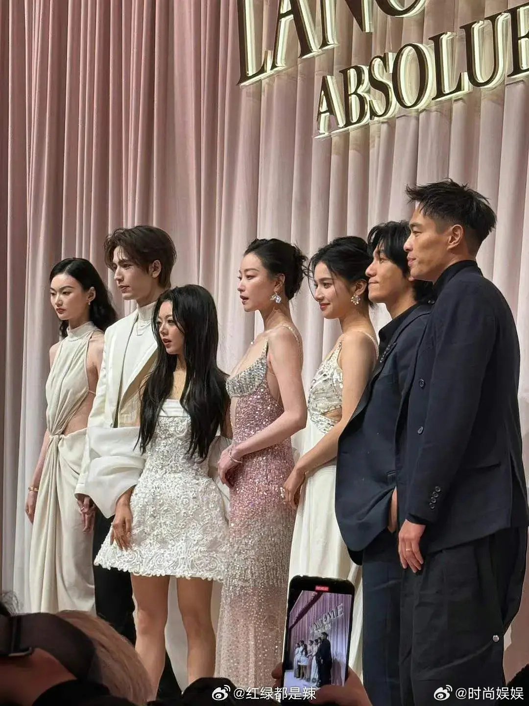 赵今麦居然这么矮吗？太虐了…… ​​​