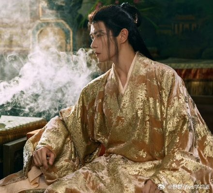 曹骏何不同舟渡开机应援通知曹骏确认出演何不同舟渡祝曹骏《何不同舟渡》开机大吉！愿