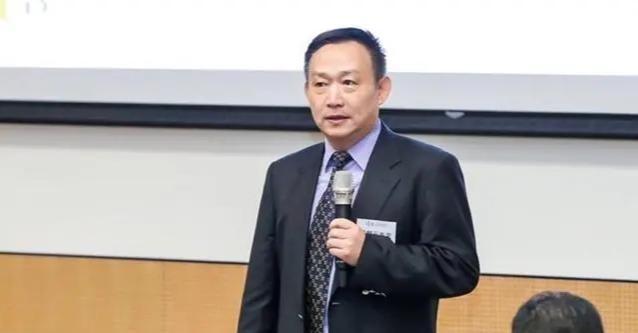 上百万人、上百亿经费，养出来的社科队伍，关键时候却拿不出一套能用的智能预判系统？