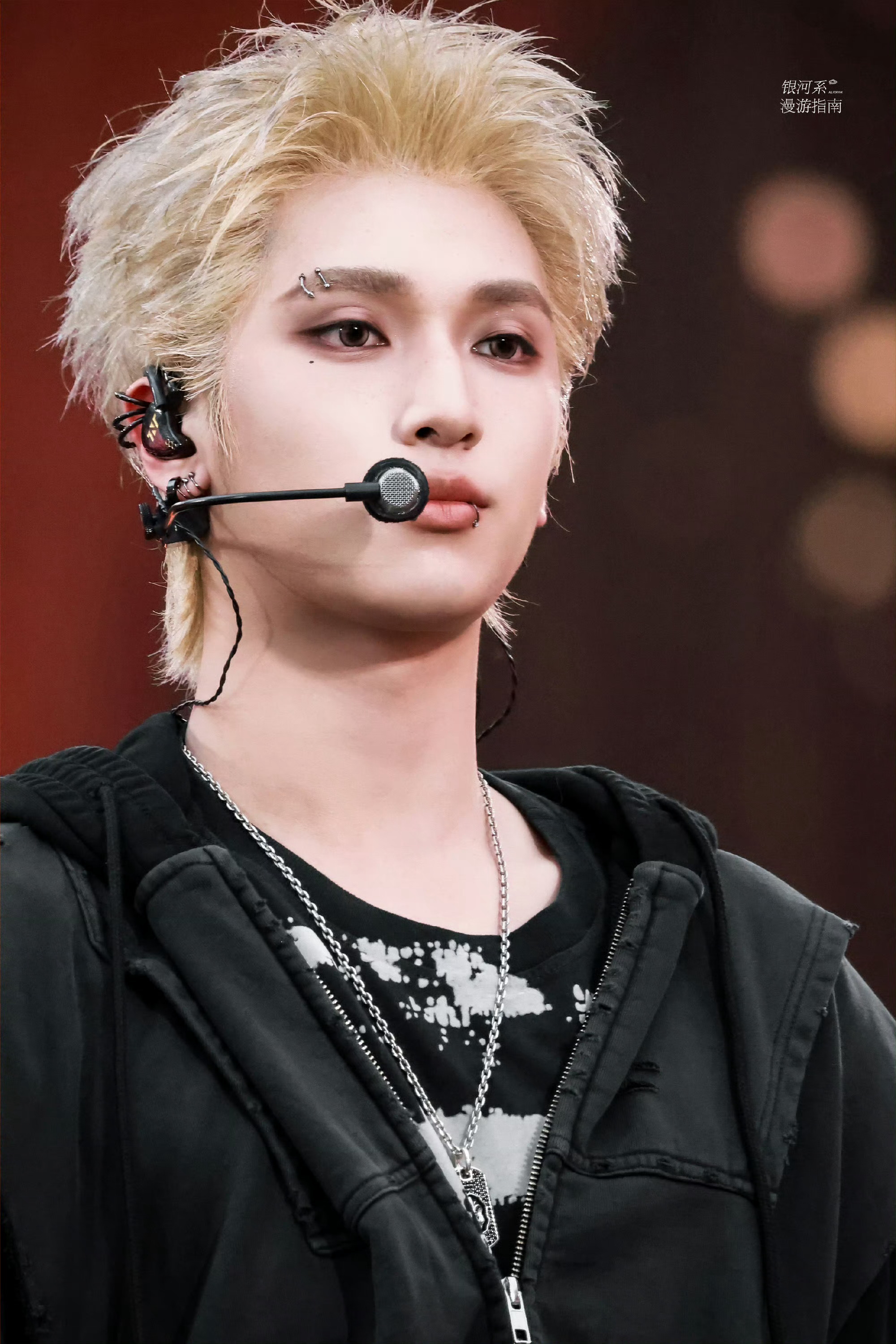 眉钉唇环金发美式前刺🫢这个严浩翔每天都有惊喜诶…严浩翔美式前刺