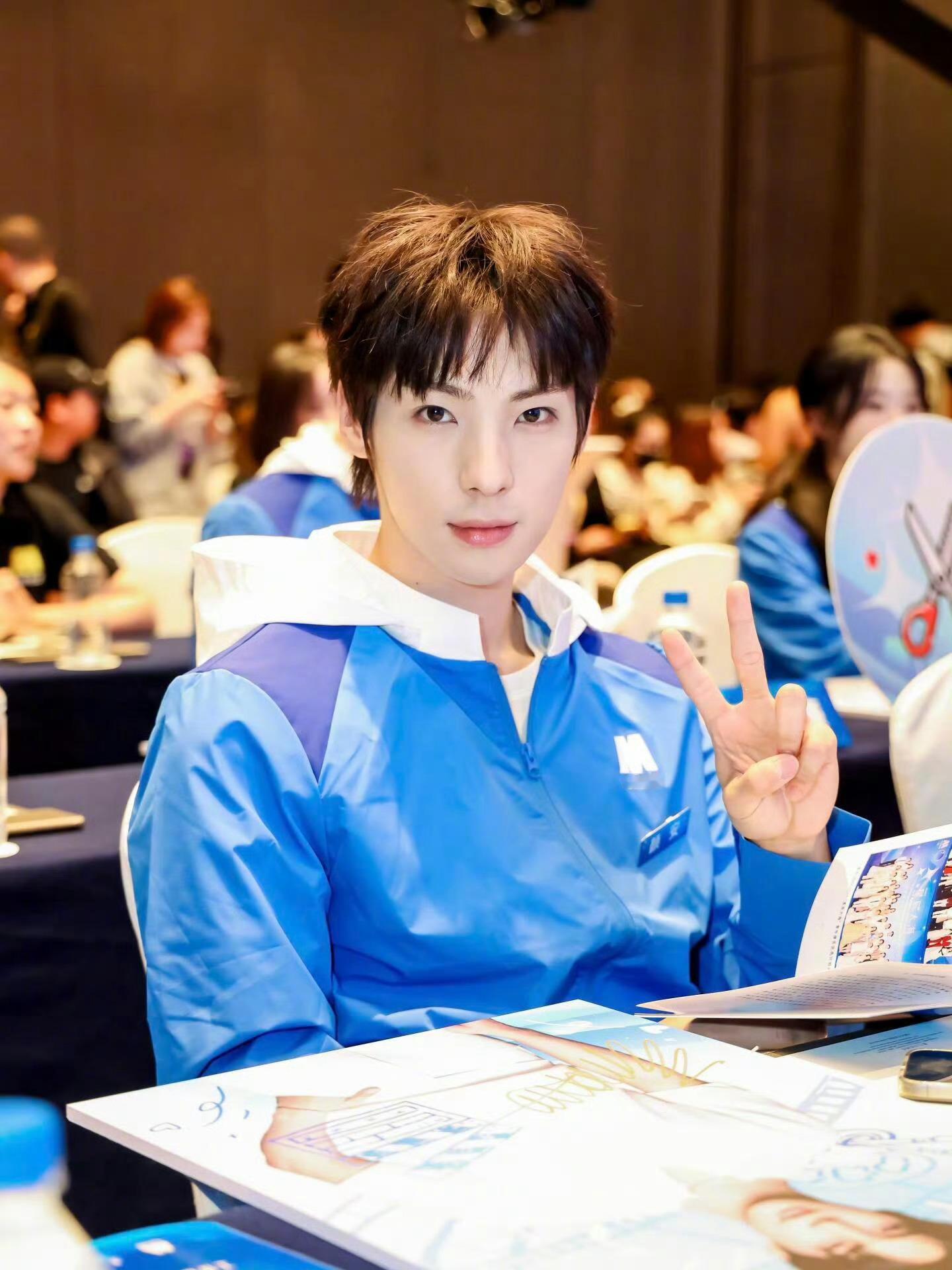 颜安辩论只用一句话杀死比赛，他这一段发言真的让人很喜欢