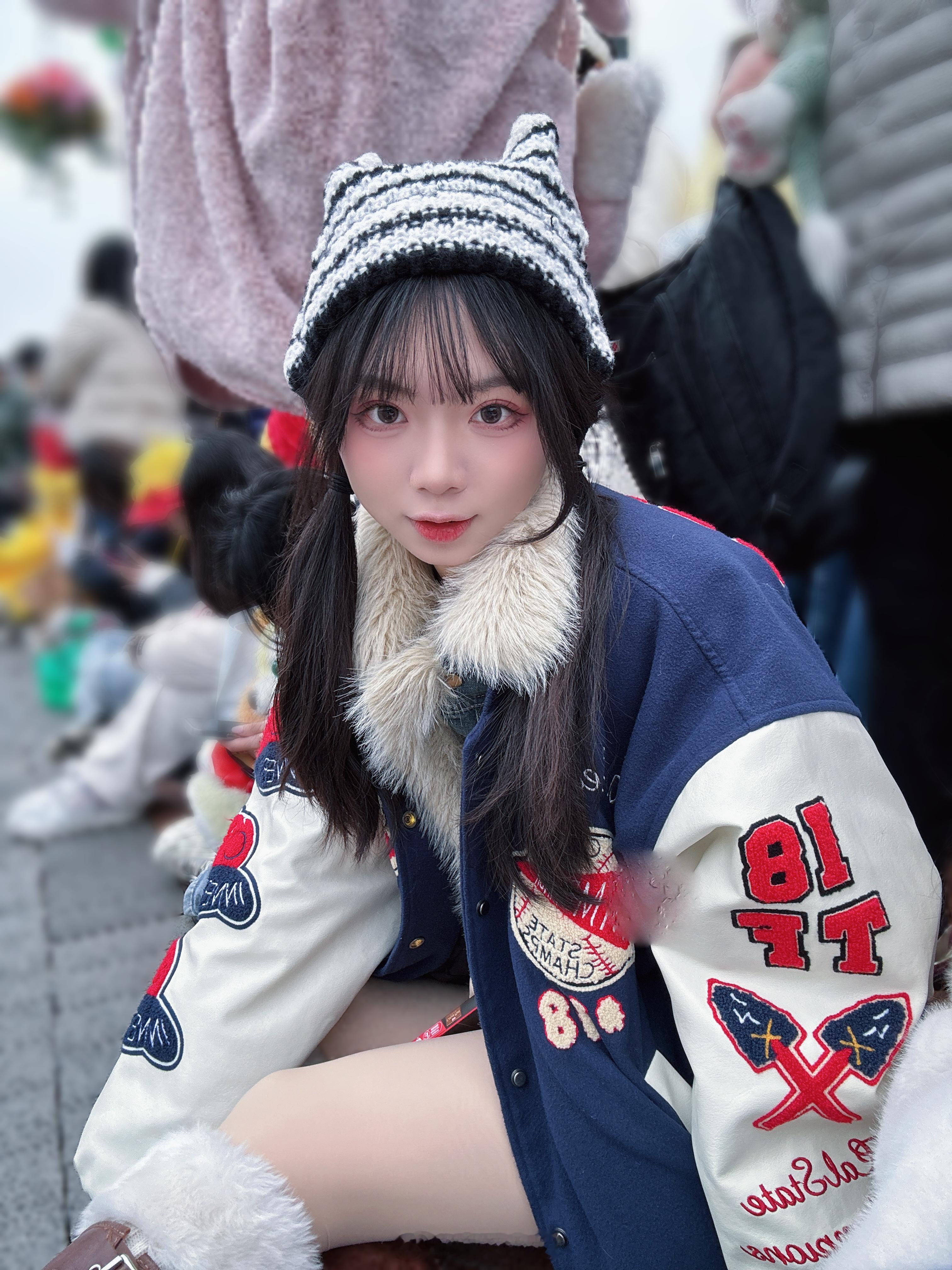 盯一下你—— ​​​