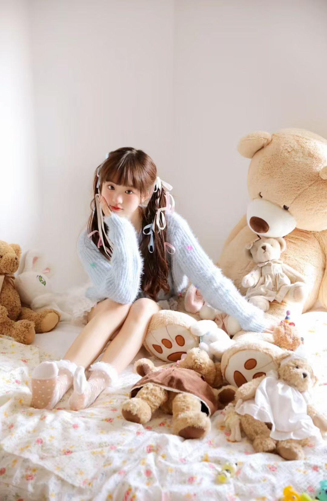 少女摄影|NO.0277期
可爱少女私房写真