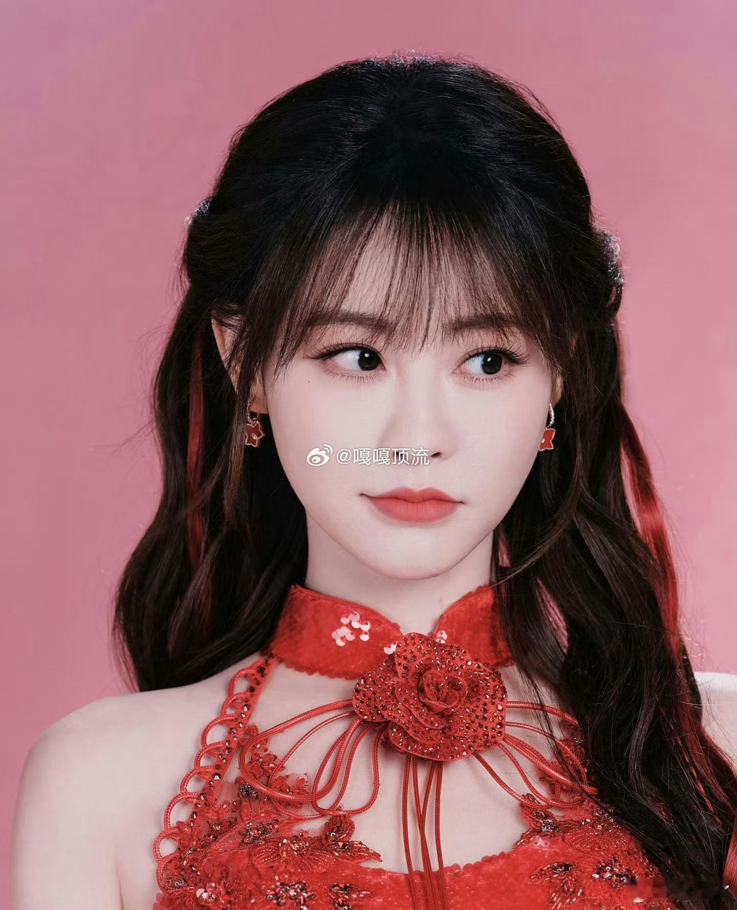 祝绪丹说天津话没藏住东北口音强烈安利《周五晚高疯》！这段真的笑不活了，美女一本正