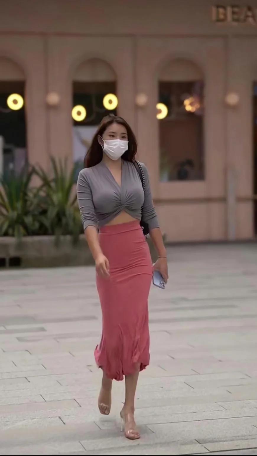 心本来就不大，别什么都装进去，对昨天纠结不放，是对今天和明天的亵渎。