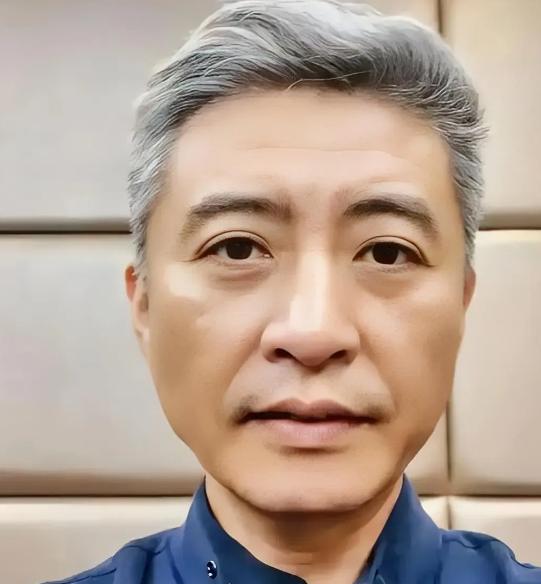 "德不配位，必有灾殃" 曾九登春晚、被视作主流相声界接班人的国家一级演员周炜，却
