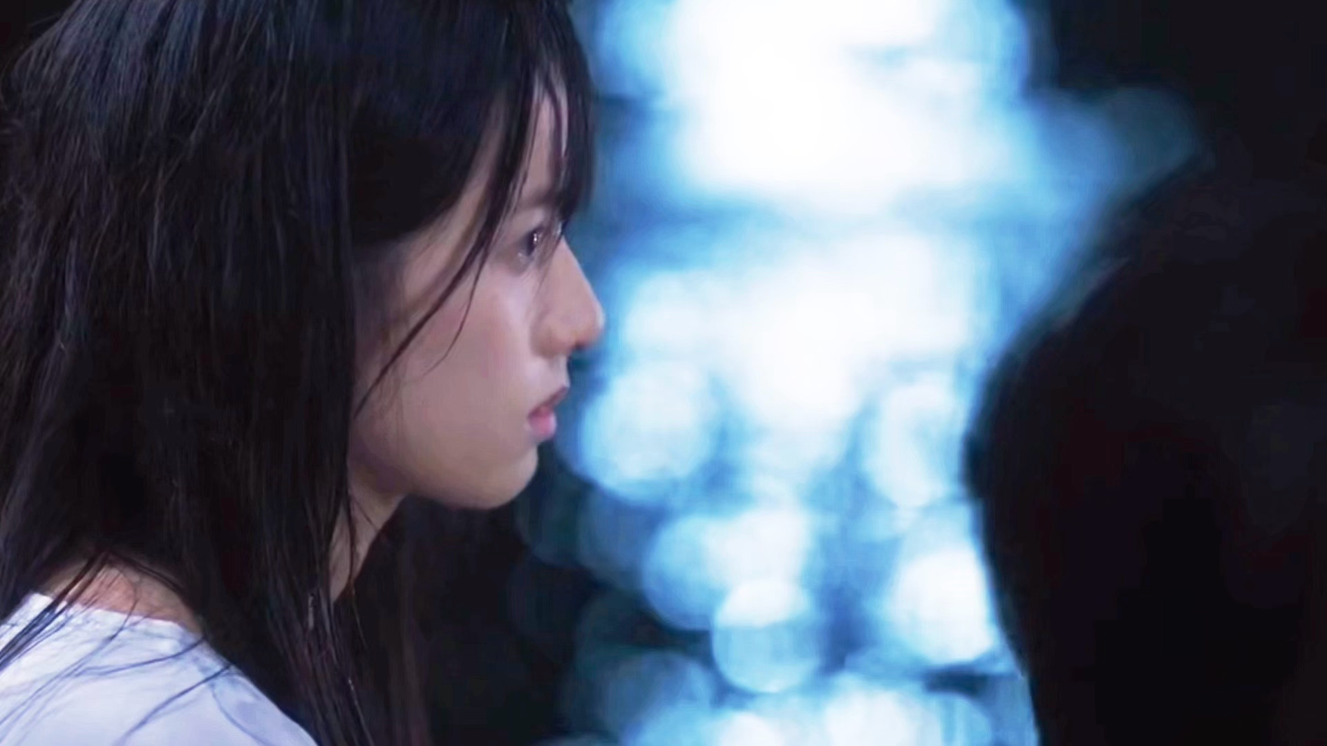 潮湿雨季的藤城，两颗悸动的心˶>ᗜ<˶ 野狗骨头