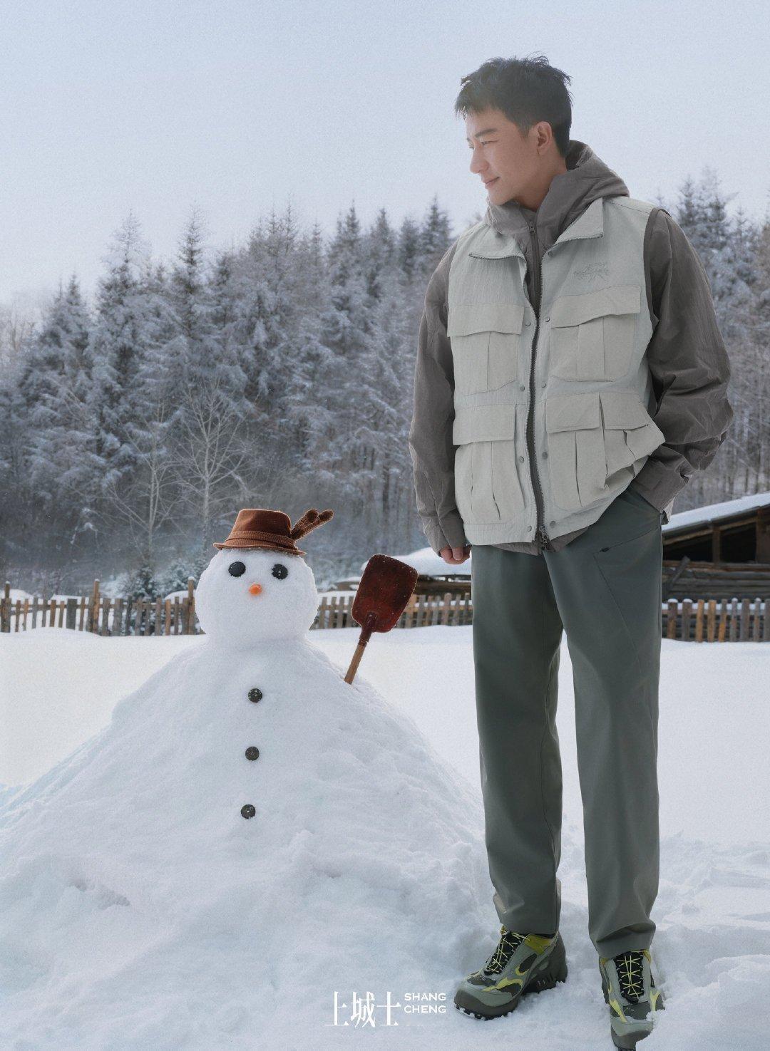 黄轩西北人在东北出片了 从大西北到大东北，变的是风雪，不变的是刻在骨子里的坚毅。