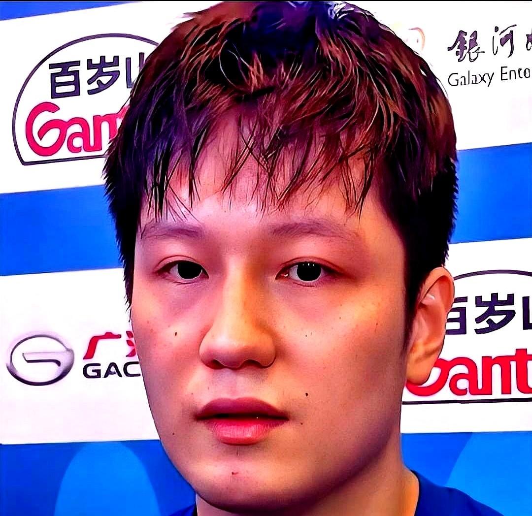 你会不会觉得，顶尖运动员似乎也快要崩溃了？

比如樊振东，最近在比赛中看不到那种