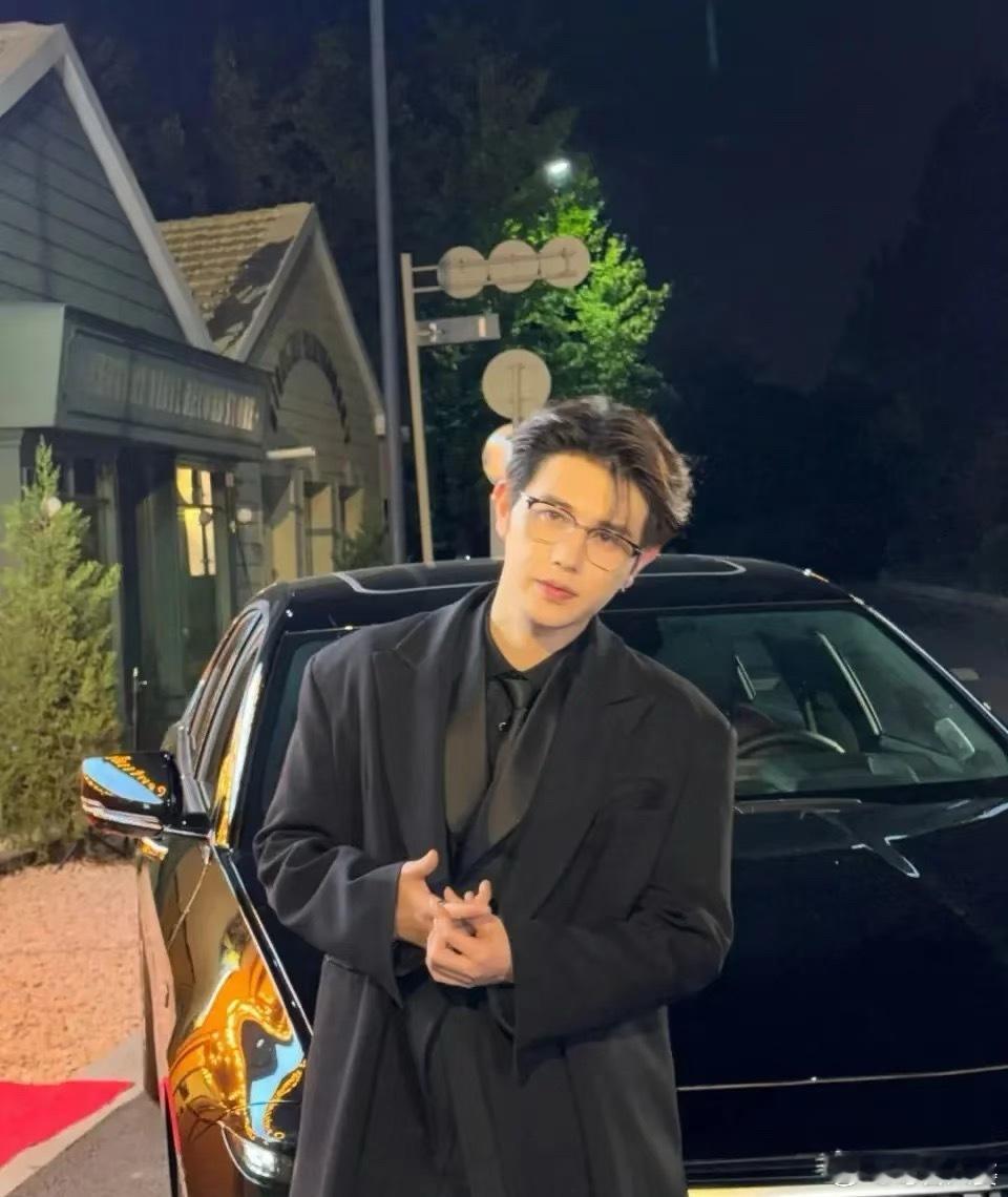 童︍锦︍程︍︉︍︍ 不纠缠是最后的体面从220万谈到每月5000，再到要房子…这