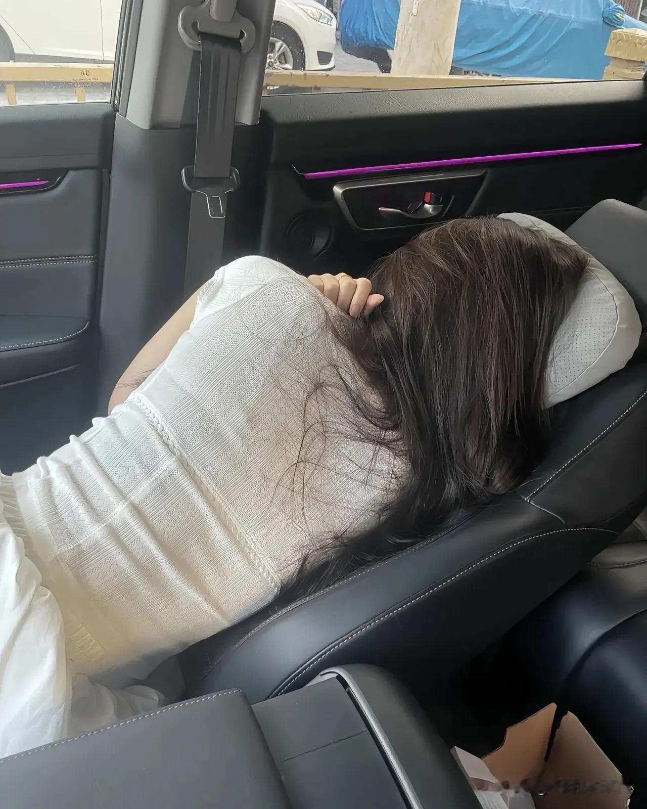 女朋友又生气了，这该怎么哄……