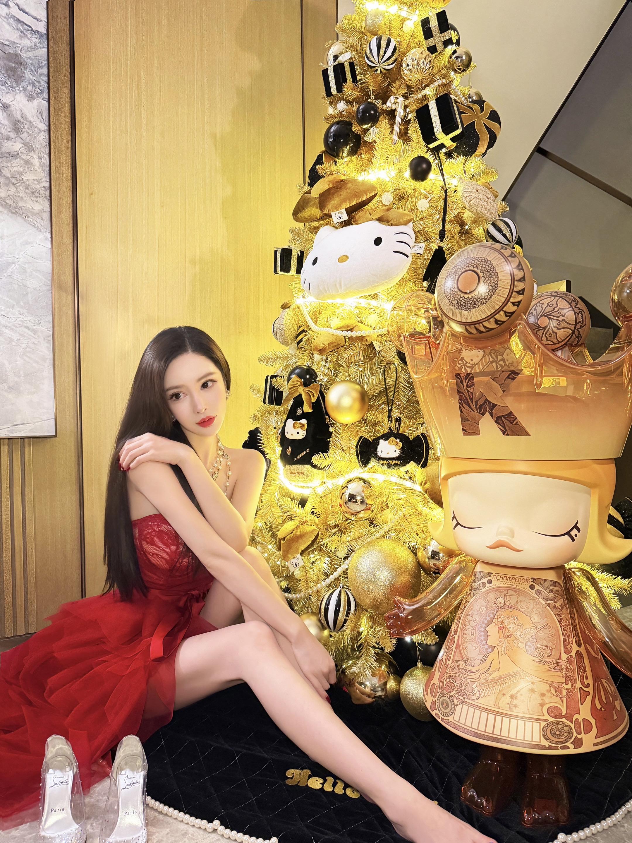 圣诞🎄.  浅搭了一颗Hello Kitty圣诞树🌲🎀～