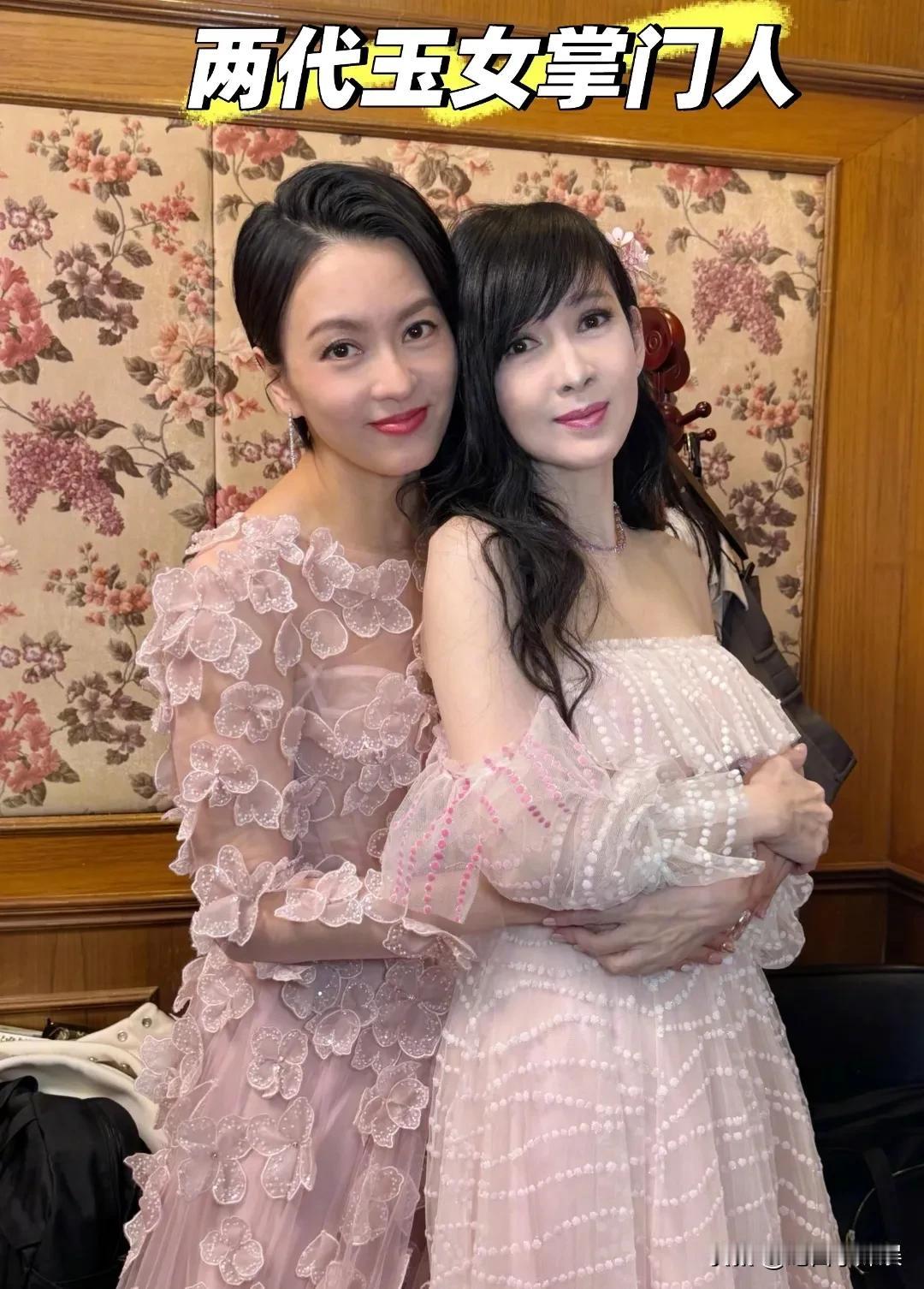 港星还是更高端点儿，

在一堆媚态百生的美人堆里，梁咏琪的气质格外突出，给我一种