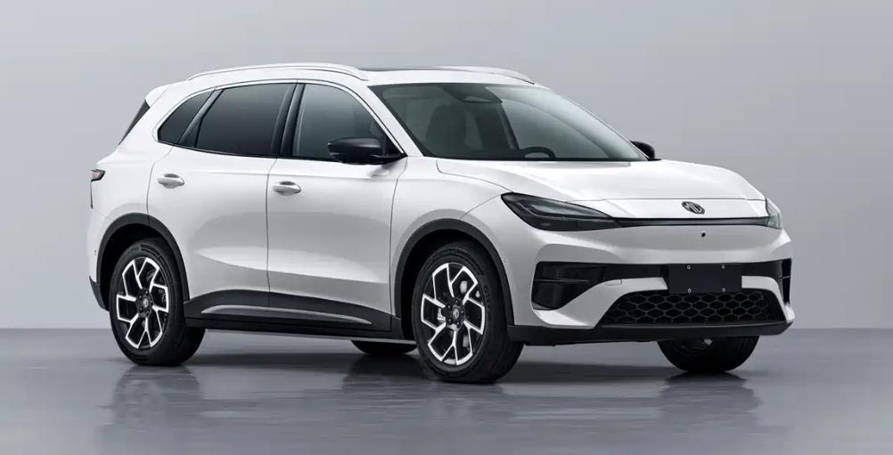 日前，MG 4X申报信息现身工信部，作为MG4家族首款纯电SUV，“X”寓意更多