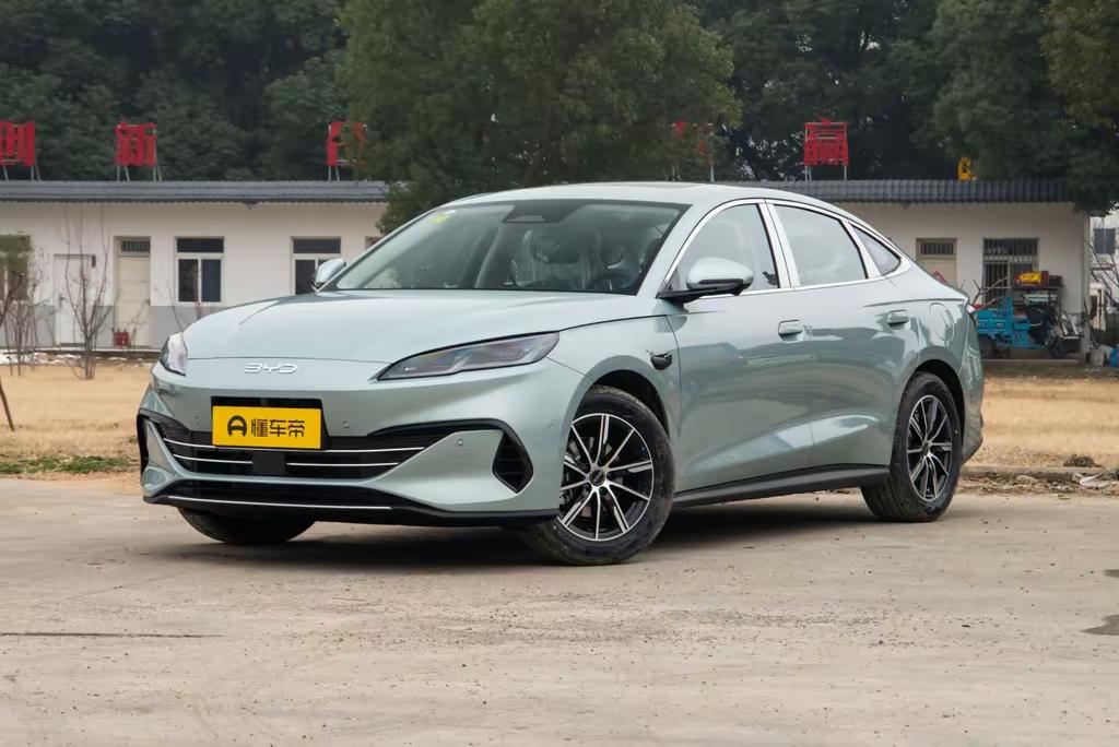 海豹06提车一个月：为了省这2万块油钱，我到底牺牲了多少？
先说结论： 如果你跟