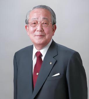 有位企业家说：
“如果你很有钱，你可以
去买好看的衣服，但一定要吃得简单。
人前