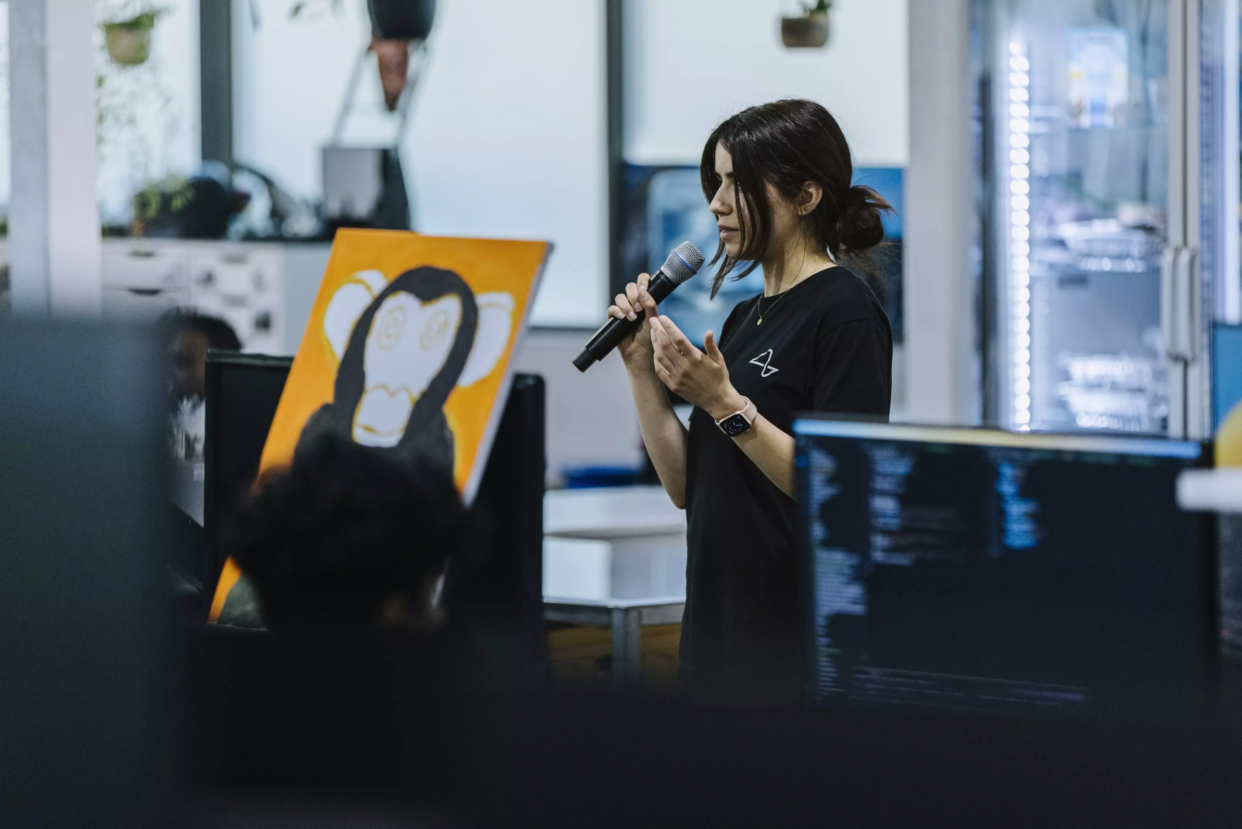 Neuralink招聘提速，在招职位数量超在职员工总数10%4月8日消息，马斯克