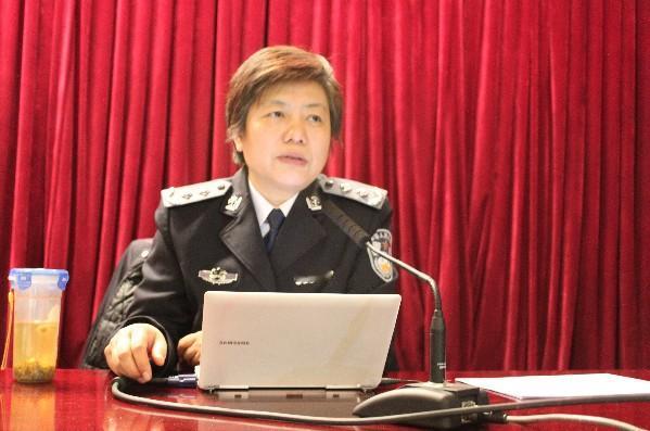 这才是真专家！2024年，中国人民公安大学李玫瑾建议：“凡是扶了老人被要求天价赔