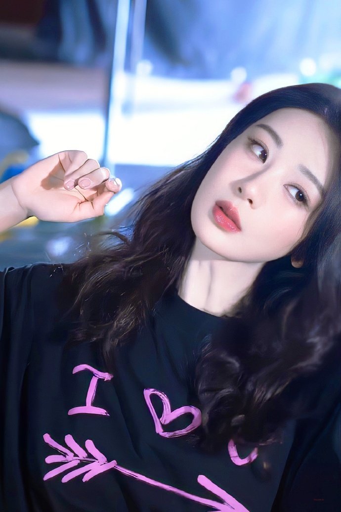 杨紫玉兰花开君再来 💜杨紫董竹君 “风声围绕你身边，思念环绕你耳边” 𝓣𝓱