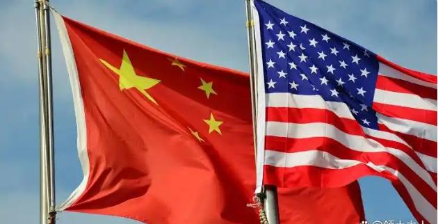 马斯克近期对中国的赞誉再次提升到了新的层次。他表示，无论使用哪一种语言，不管是英