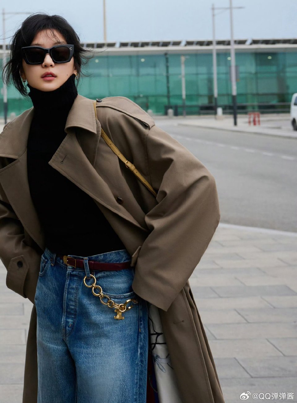 巴黎偶遇孙千孙千好美好精致 比照片还好看！本人比镜头更小巧精致，素颜状态也绝美