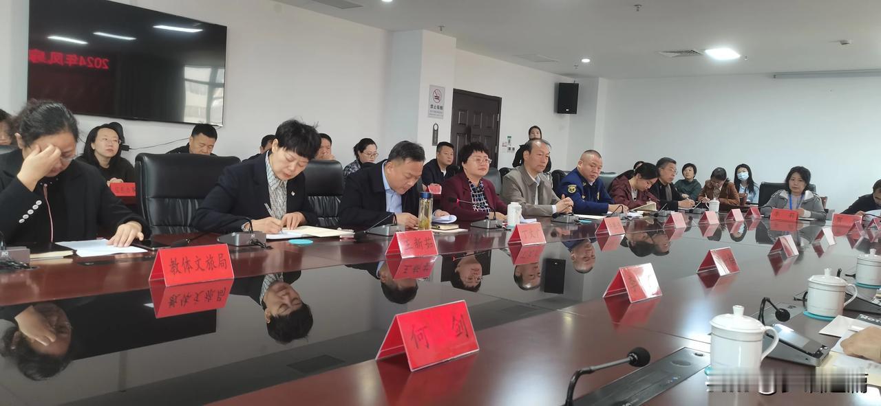“我们的言语，即是我们的命运。”每个人都是自己命运的舵手，心中所想，口中所言，往