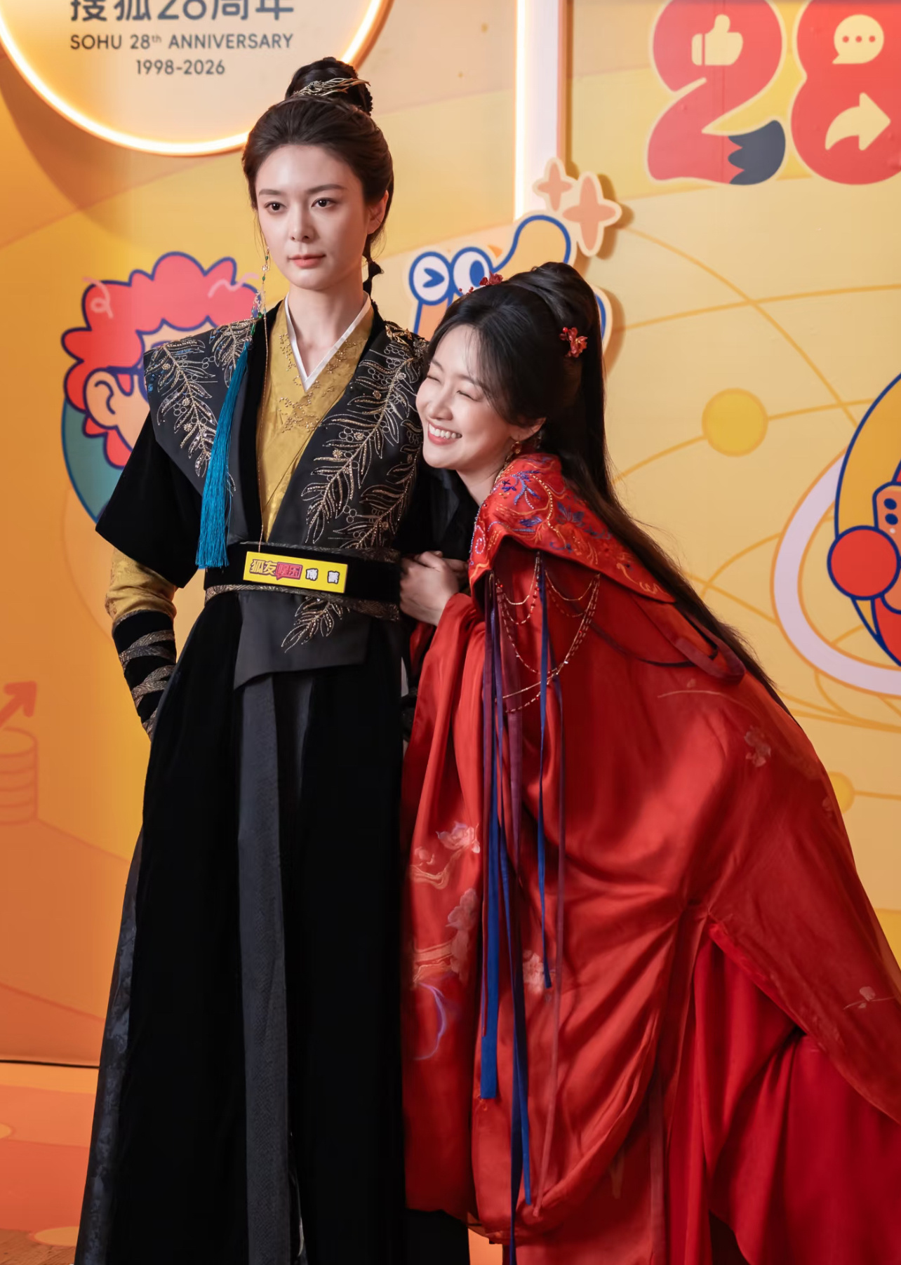 现在的女演员臂力有多可怕 傅菁刘美含别试探了有市场 