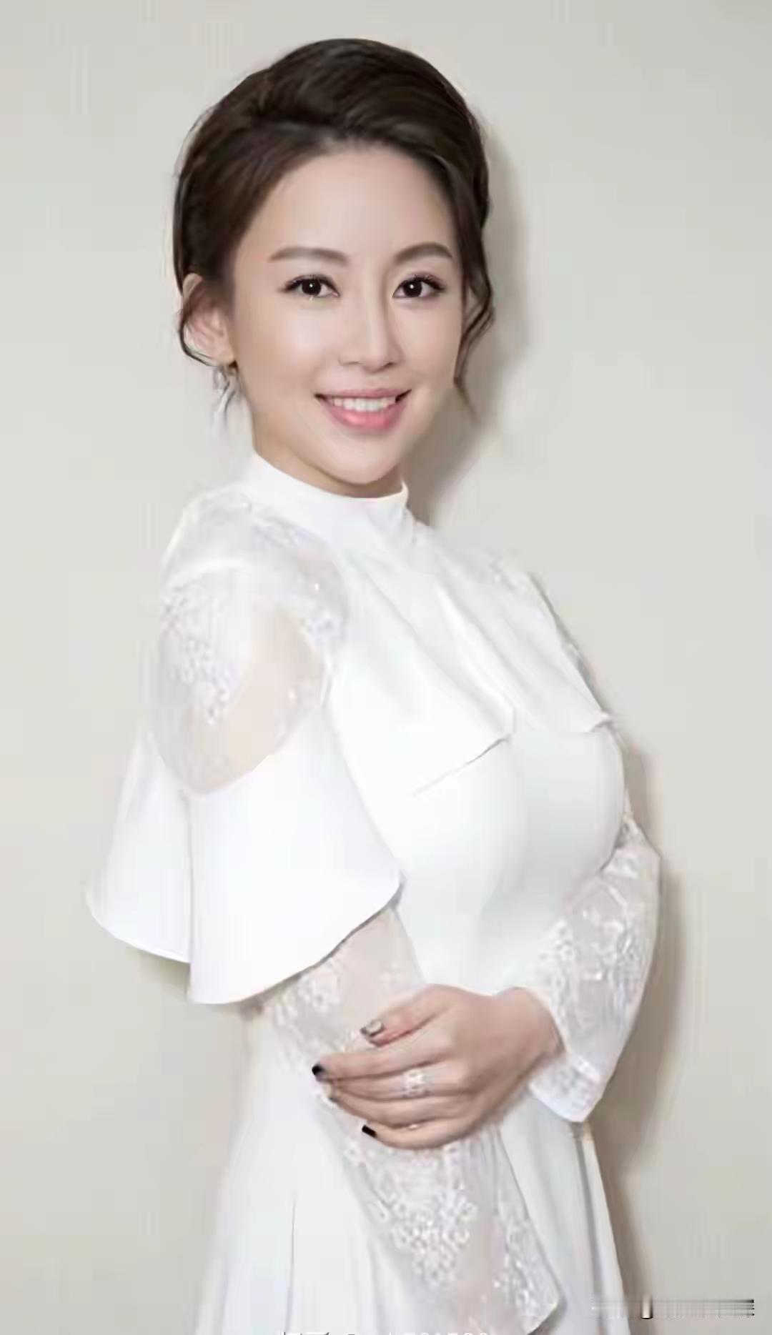 潘晓婷
素颜写真