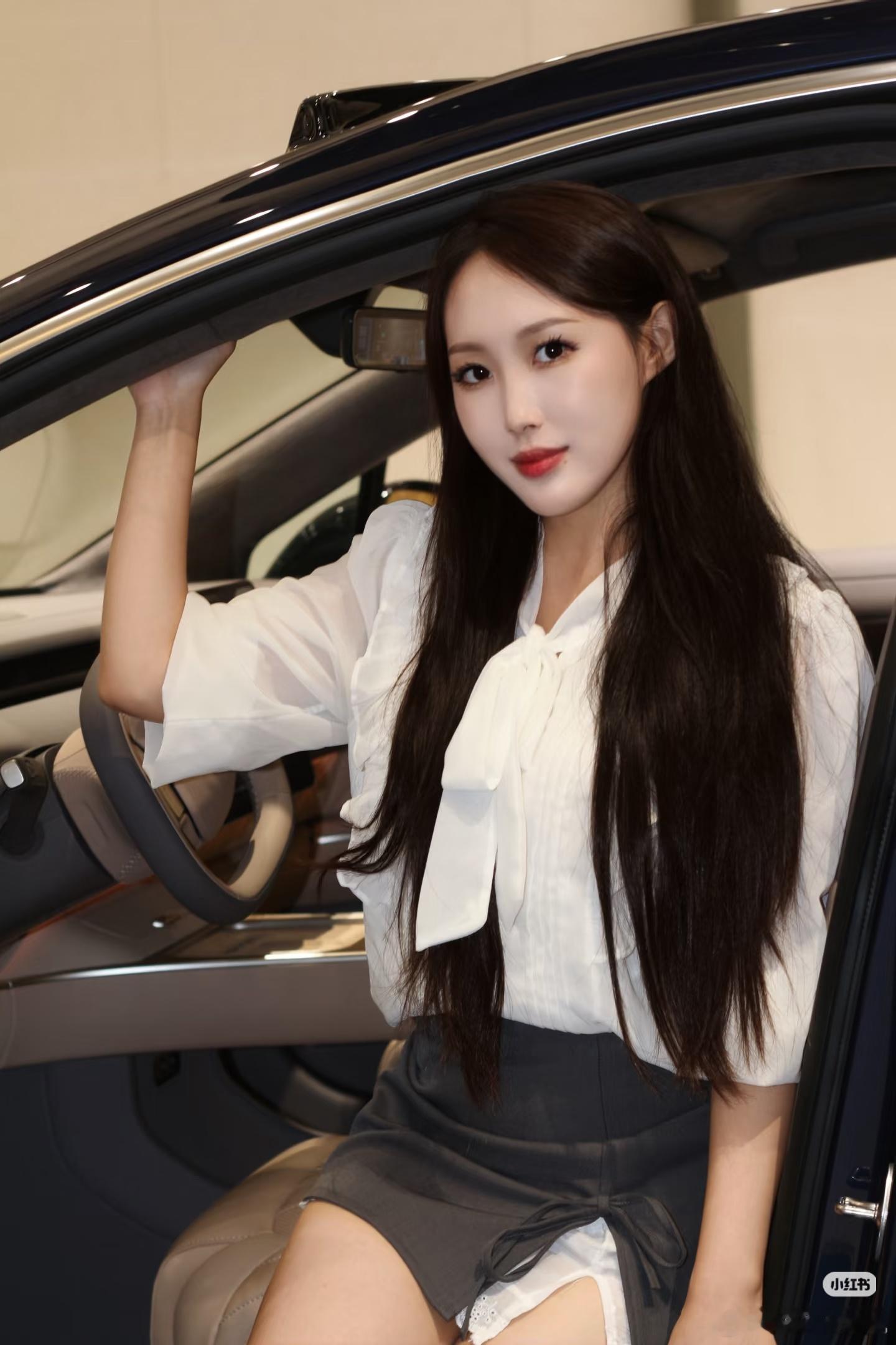 你好呀！未来的蔚来车主🚗蔚来汽车[超话]我为nio代颜开蔚来美美的蔚来et9 