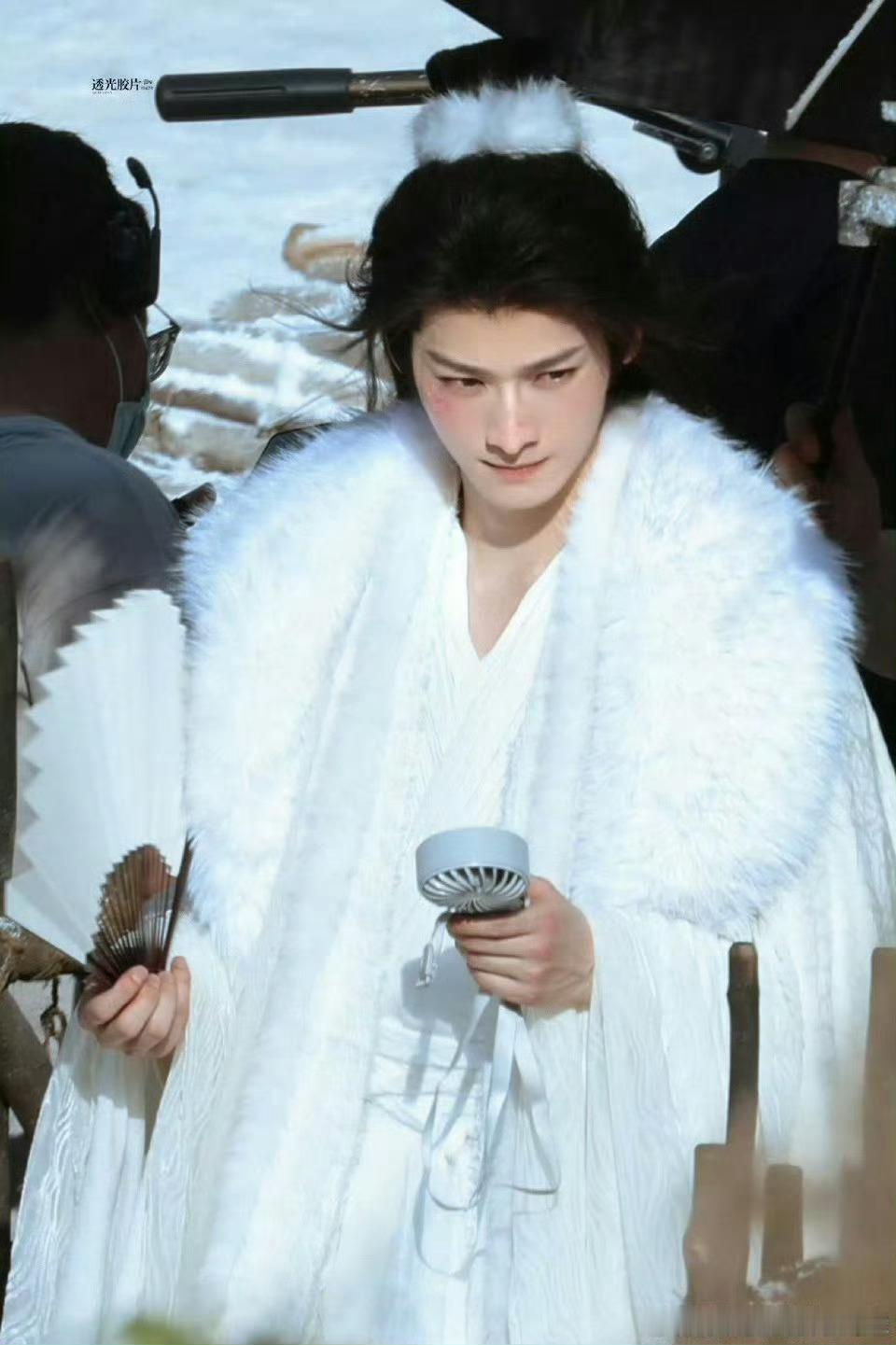 演的是花满楼不是在花满楼的小倌啊…… 