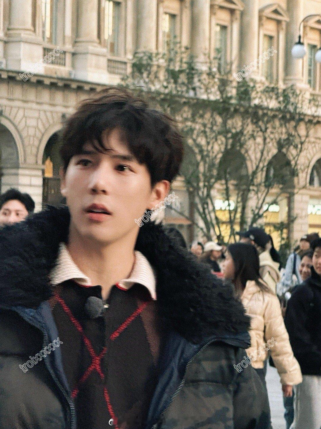 王安宇《现在就出发》米兰路透，跟街拍似得！！[羞嗒嗒] ​​​