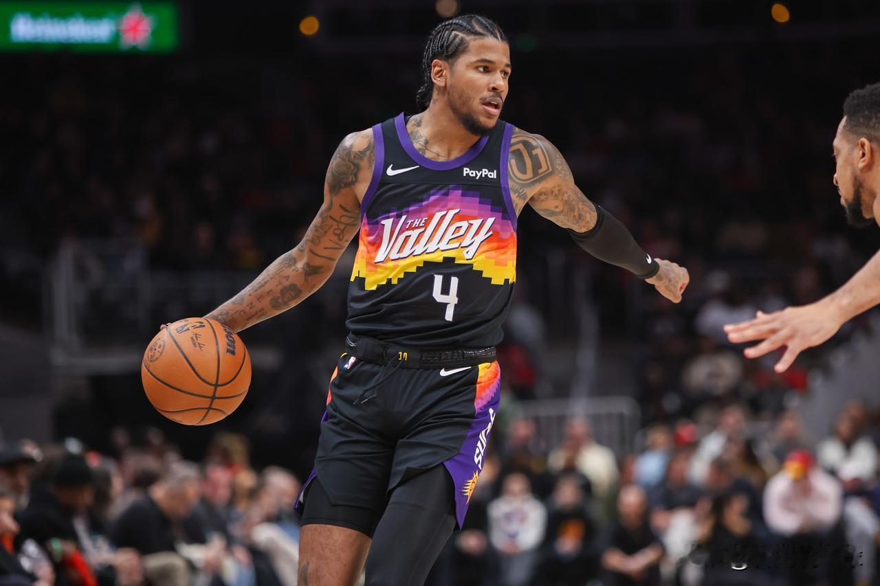 将功补过！北京时间2月22日上午，太阳队在NBA常规赛中经历两个加时激战，最终1