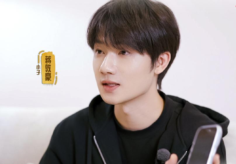 还有谁记得《我家那小子》第一季的节目吗？《我家那小子2026》开播了，四个小子蒋