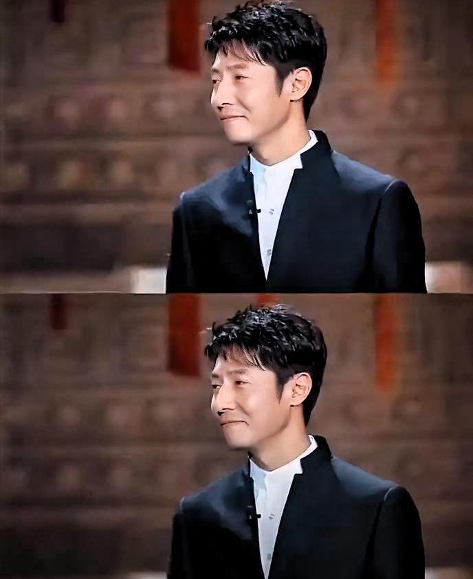 47岁撒贝宁当年被章子怡妈妈一句话挡在门外。
"你一年挣多少钱？"
撒贝宁答完，