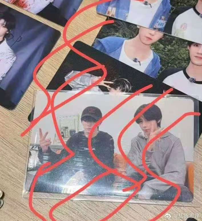 穆祉丞希望你今天过得开心王橹杰新的一年祝你永远闪耀  我天！！好用心的卡背语录 