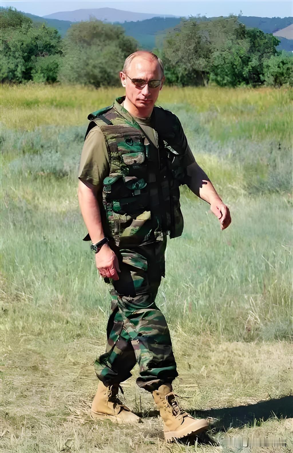 泽连斯基，
你这又是闹得哪出！
你让普京情何以堪！

12月28日下午，泽连斯基