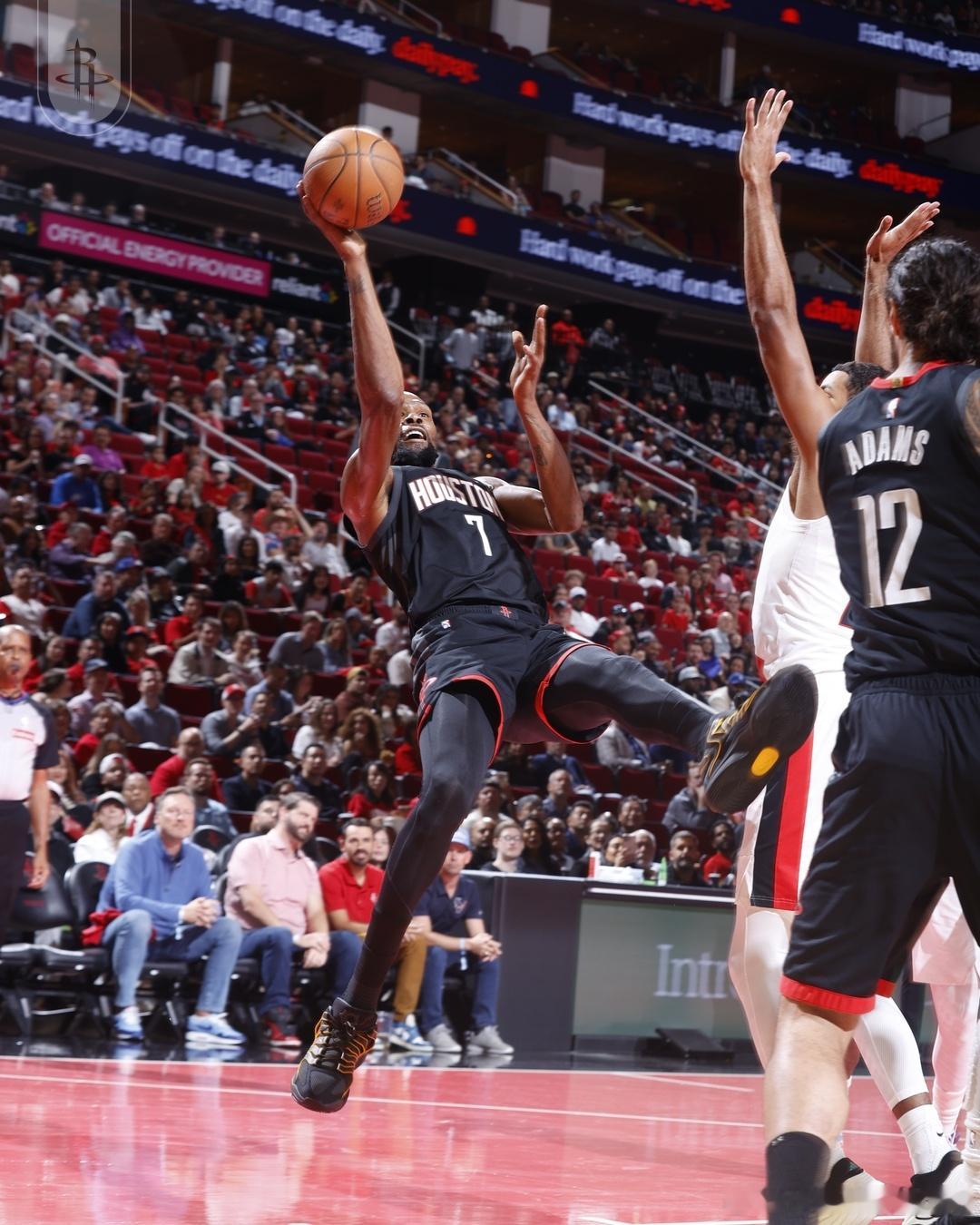 第二节火箭69-60开拓者，伊森伤退。KD20分，小贾15分原声直播：ez33.