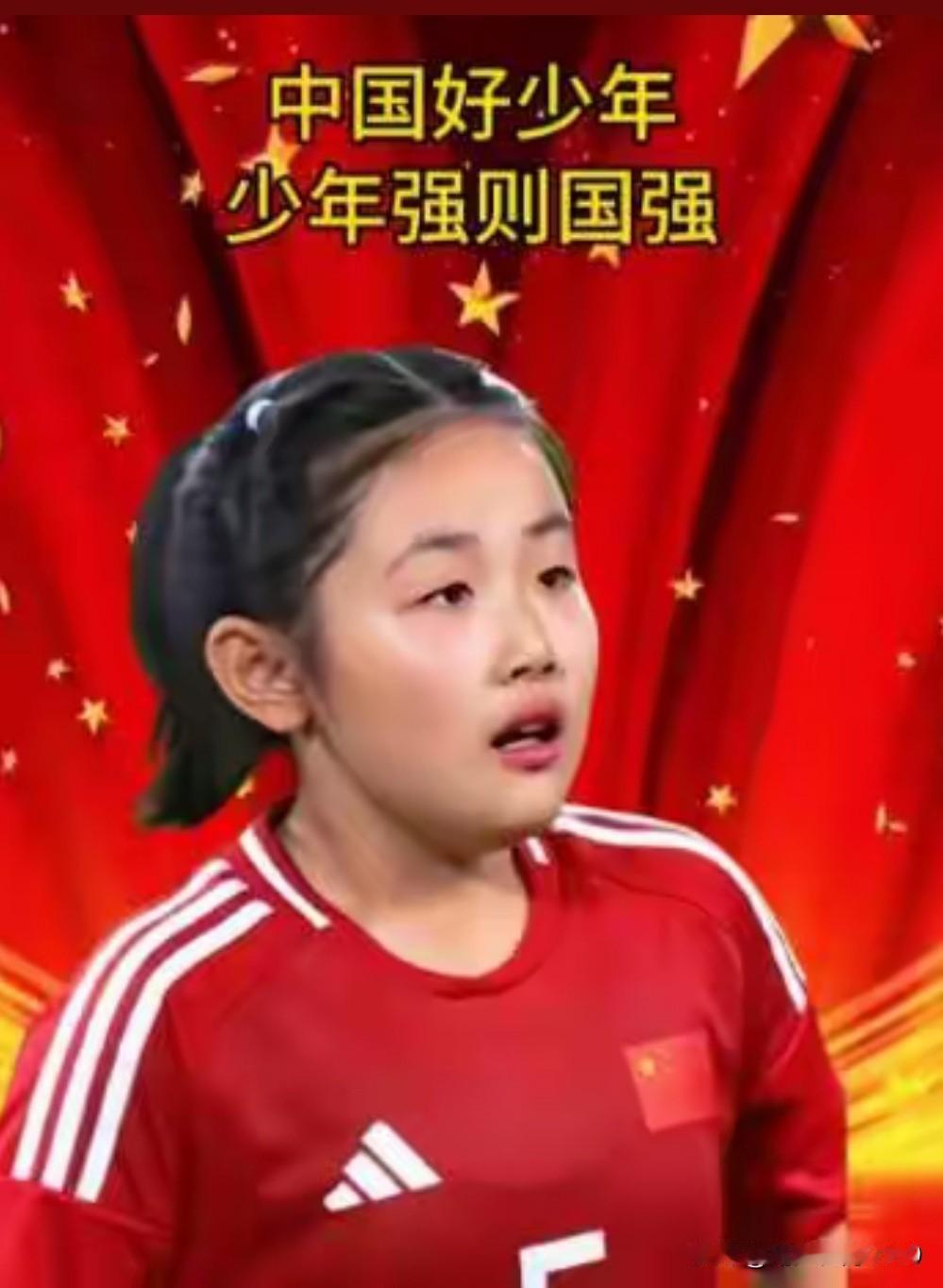 “红牌女孩”为什么受到全网的喜爱？

2026年5月12日，五人制棒球比赛中，中