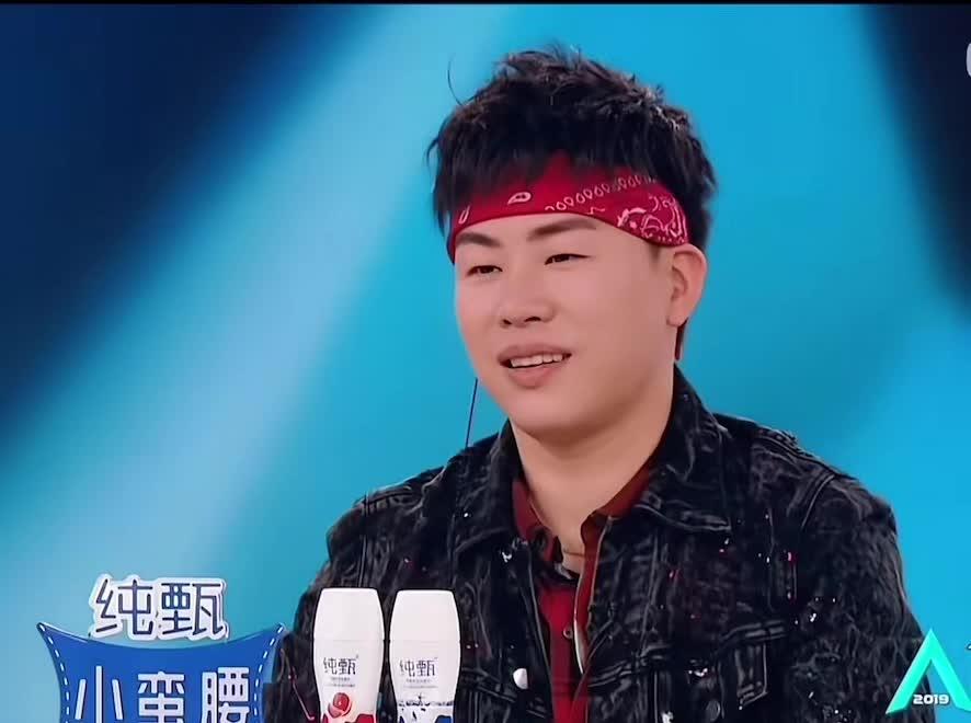 三位主演那么多会演 还这么会唱 要不要考虑一下 演唱会啊杨肸子