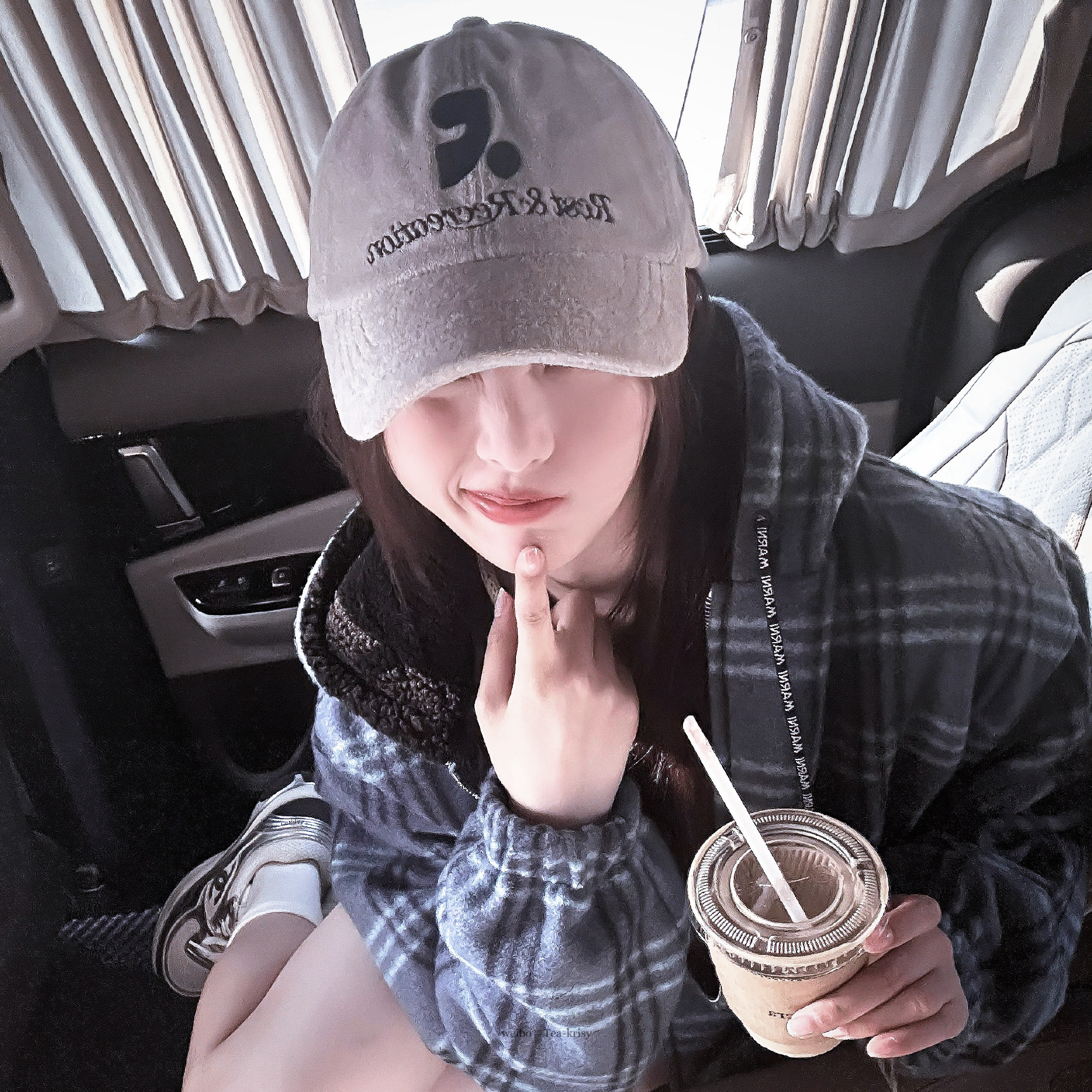 杨超越  “人设造就不出这么可爱的杨超越”——